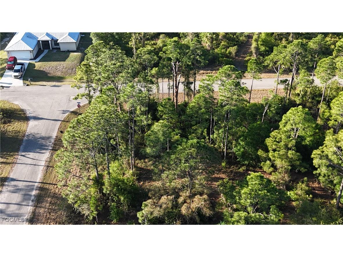 1251 Bermar Street Fort Myers FL 33913 2025003842 image2