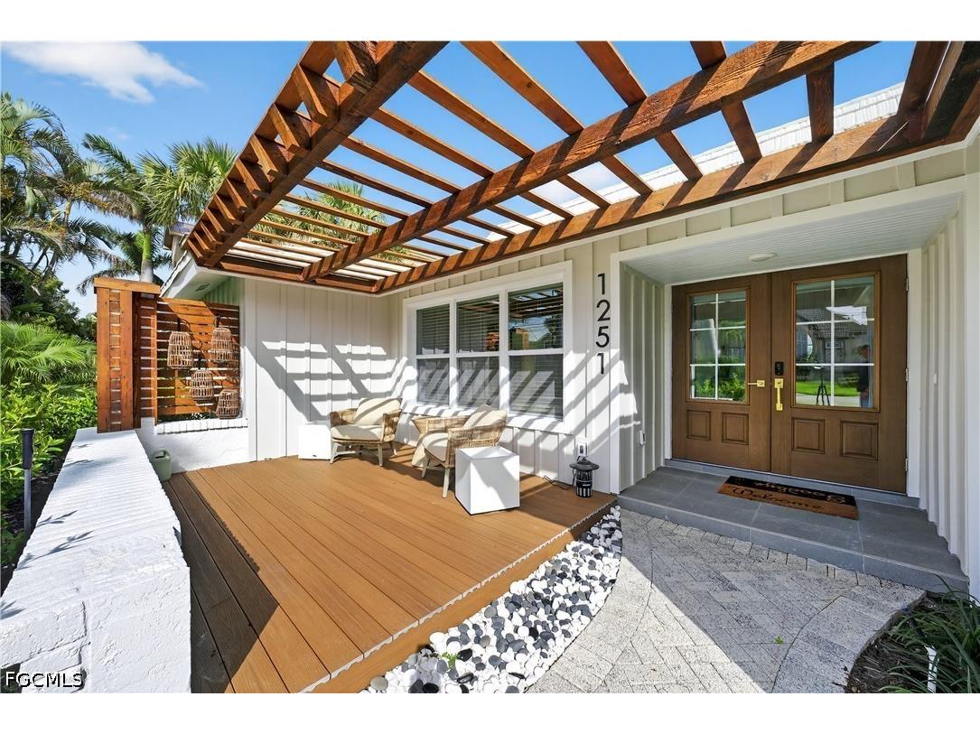 1251 Par View Drive Sanibel FL 33957 2026018843 image1