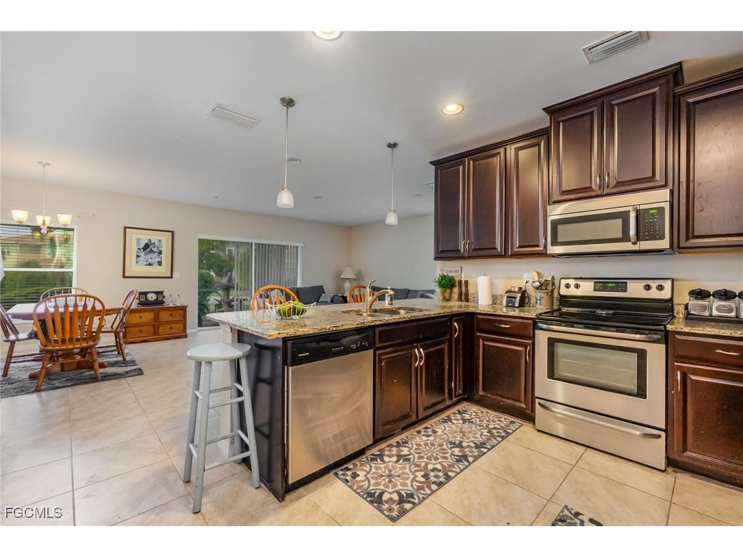 12518 Laurel Cove Drive Fort Myers FL 33913 2025010919 image10