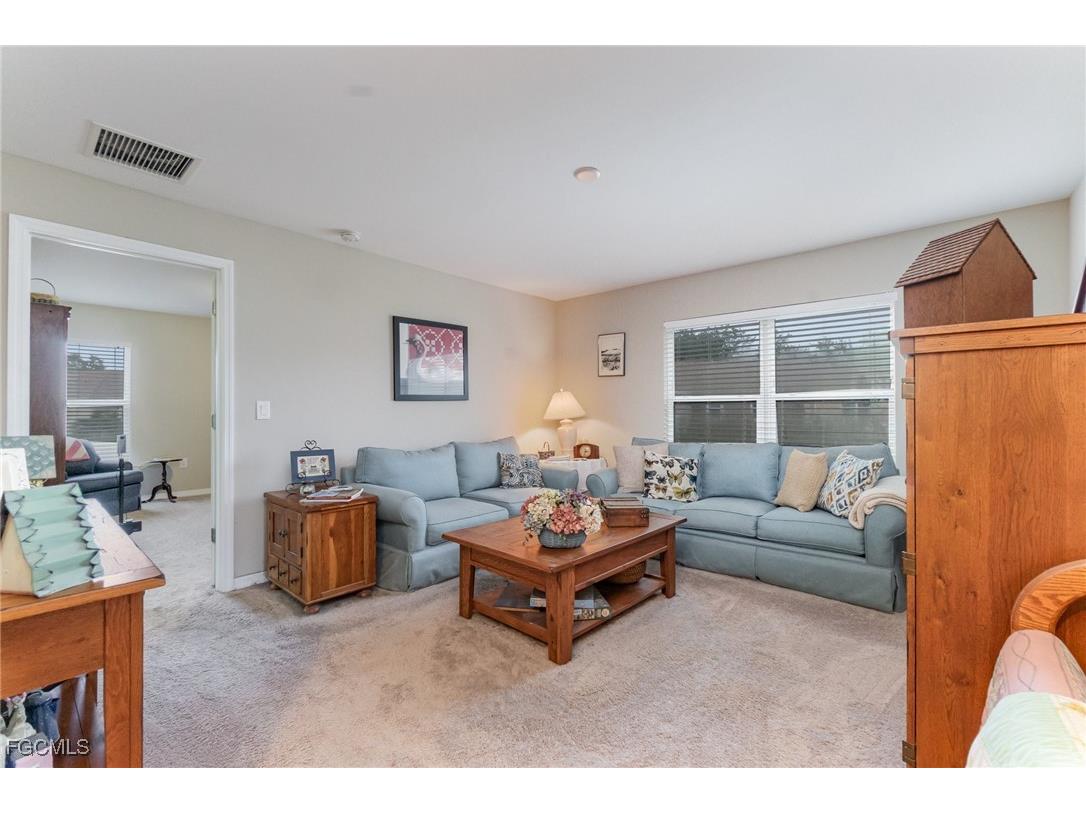 12518 Laurel Cove Drive Fort Myers FL 33913 2025010919 image14