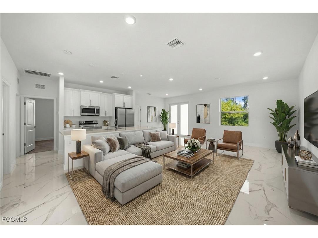 1252 Edna Street E Lehigh Acres FL 33974 2026004610 image3