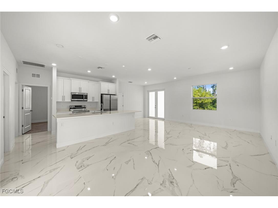 1252 Edna Street E Lehigh Acres FL 33974 2026004610 image6