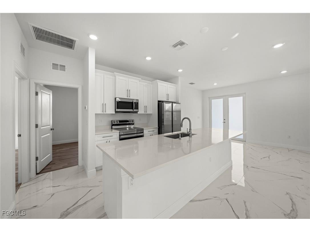 1252 Edna Street E Lehigh Acres FL 33974 2026004610 image7