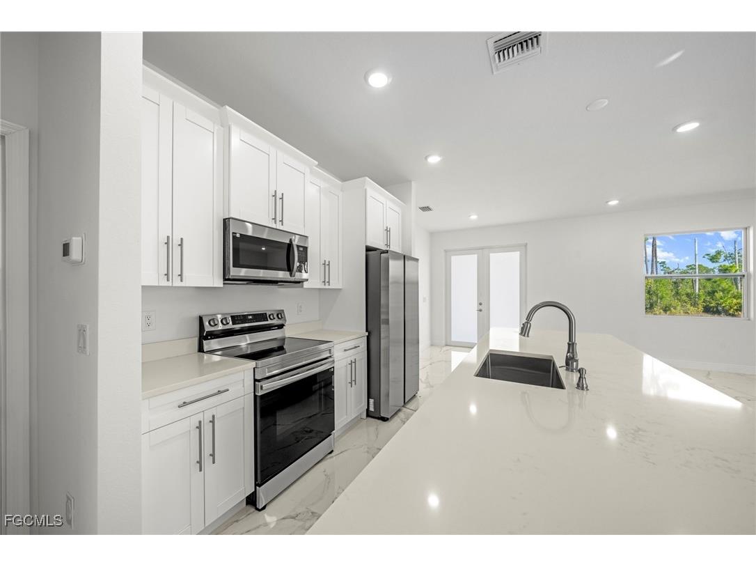 1252 Edna Street E Lehigh Acres FL 33974 2026004610 image9