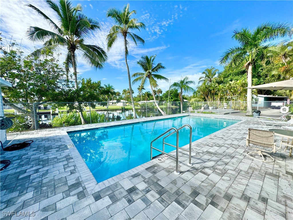 1252 Henderson Creek Drive Naples FL 34114 225084190 image2