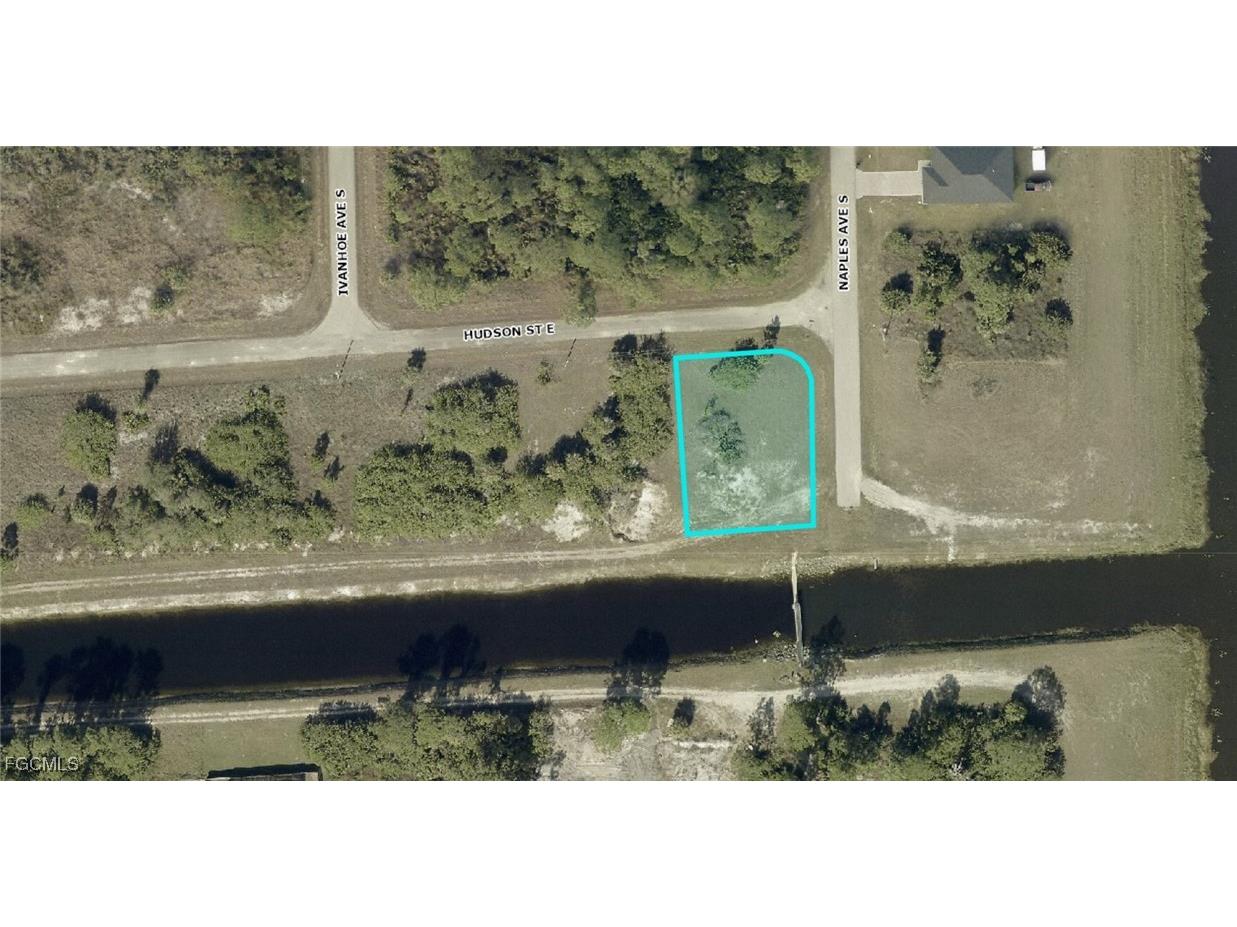 1252 Hudson Street E Lehigh Acres FL 33974 2025025130 image1