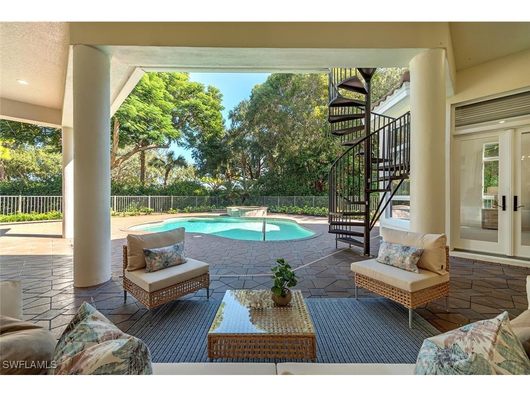 1252 Pocantico Lane Naples FL 34110 225077700 image8