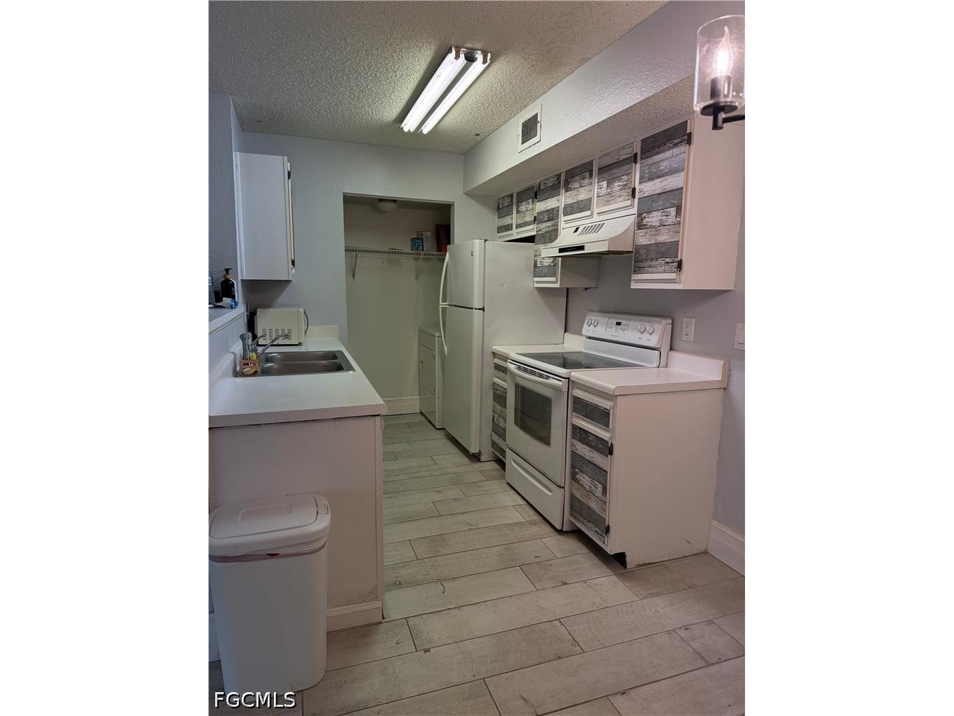 12520 Equestrian Circle #306 Fort Myers FL 33907 2026025352 image2