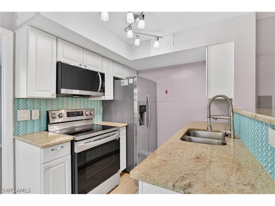 12520 Equestrian Circle #315 Fort Myers FL 33907 226011812 image17
