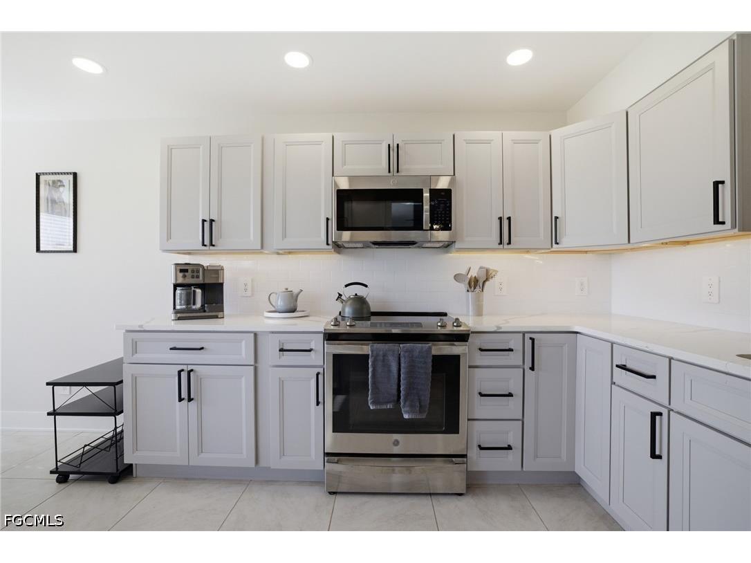 12521 Kelly Sands Way #34 Fort Myers FL 33908 223078455 image46
