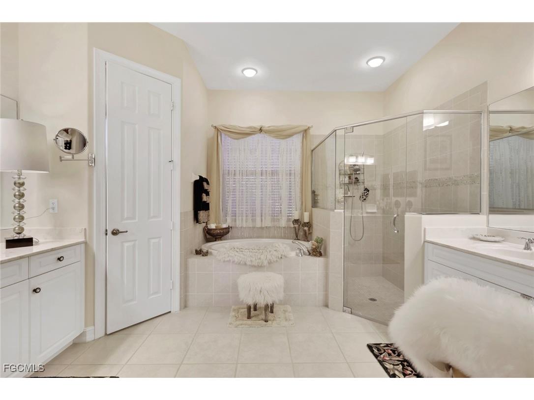 12525 Fairmont Drive Fort Myers FL 33913 2025024982 image15