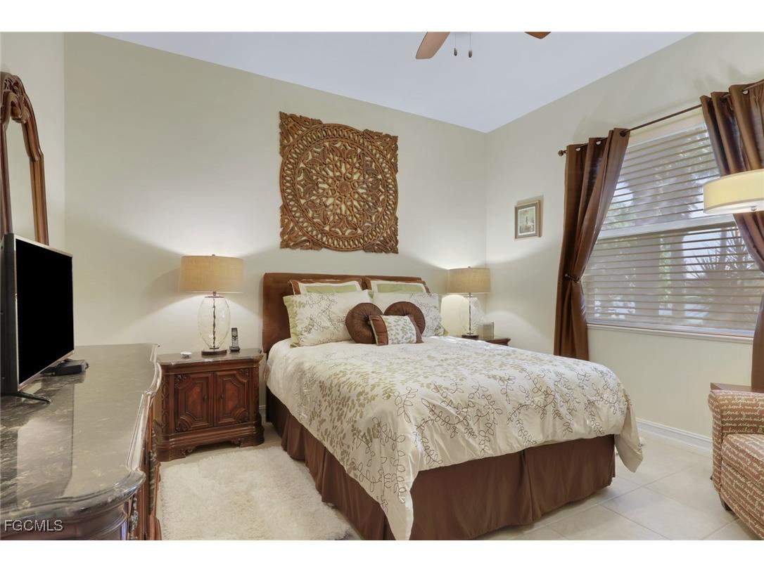 12525 Fairmont Drive Fort Myers FL 33913 2025024982 image19