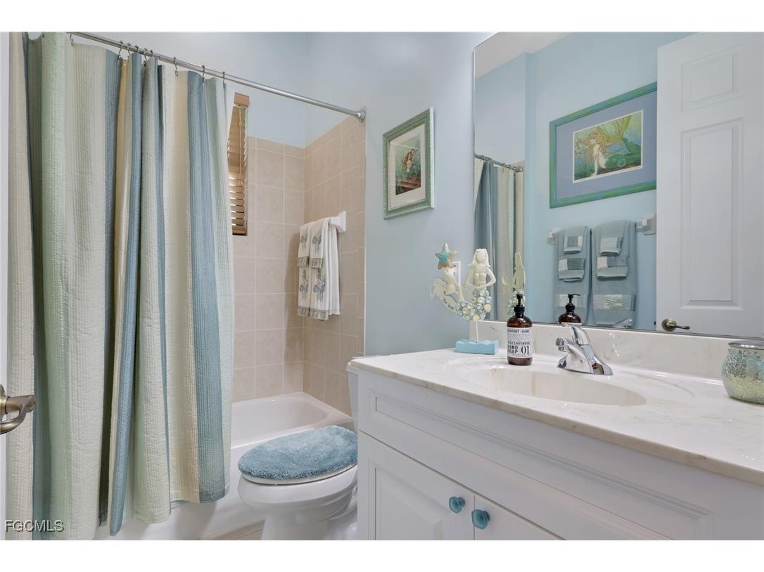 12525 Fairmont Drive Fort Myers FL 33913 2025024982 image20