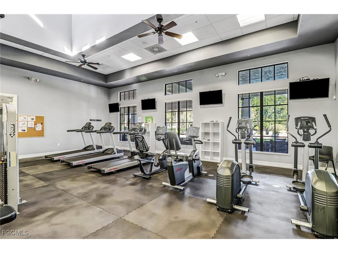 12525 Fairmont Drive Fort Myers FL 33913 2025024982 image34