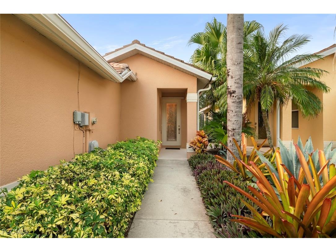 12529 Stone Valley Loop Fort Myers FL 33913 2025025212 image2