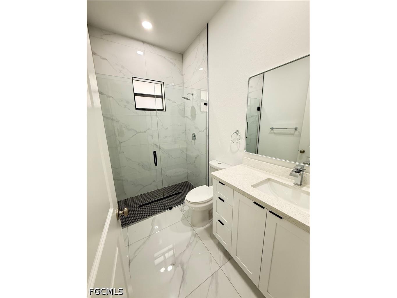 1253 Columbus Boulevard Fort Myers FL 33913 2026014420 image9