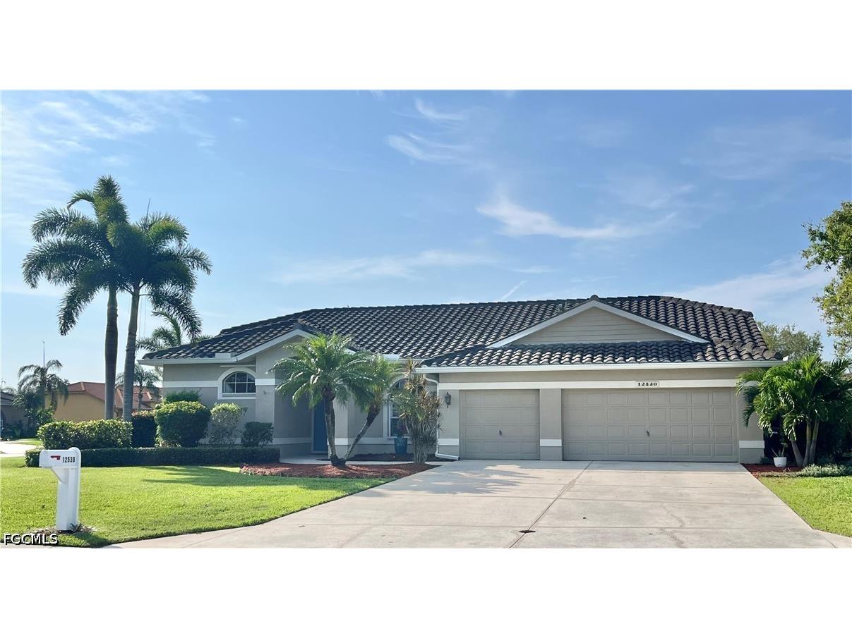 12530 Strathmore Loop Fort Myers FL 33912 2026020914 image2