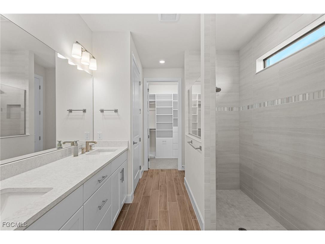 12531 Aqua Reserve Court Fort Myers FL 33913 2025023760 image8