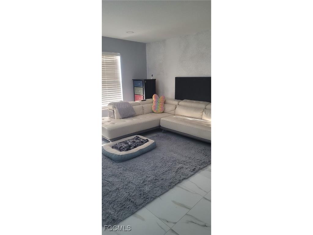 12537 Gemstone Court Fort Myers FL 33913 2025012786 image8