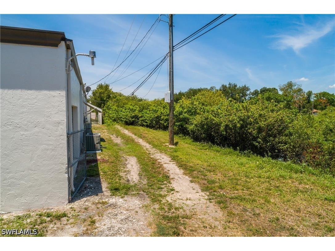 12538 Palm Beach Boulevard #1 Fort Myers FL 33905 226020322 image14