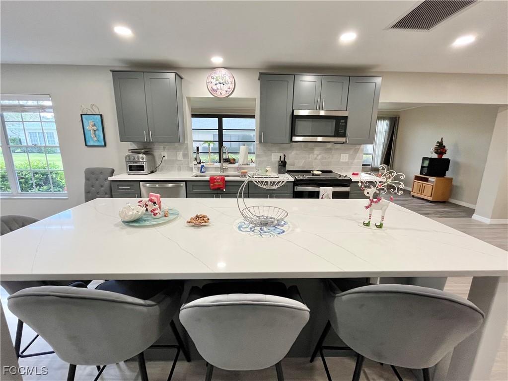 1254 Hazeltine Drive Fort Myers FL 33919 2025024069 image11