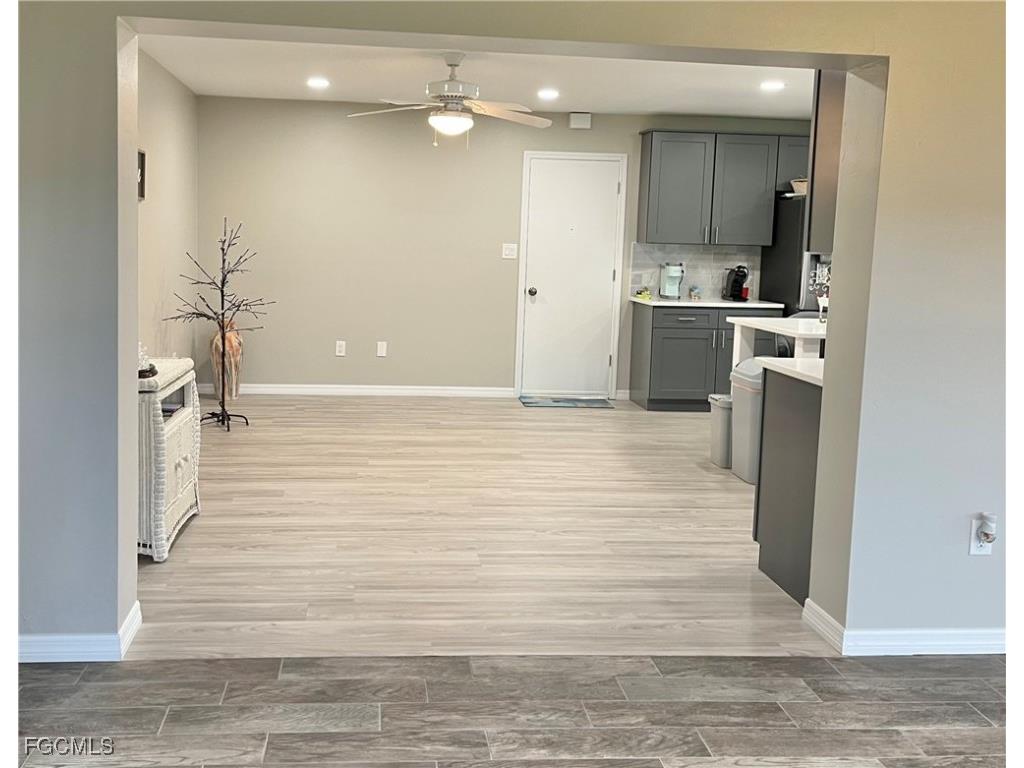 1254 Hazeltine Drive Fort Myers FL 33919 2025024069 image17