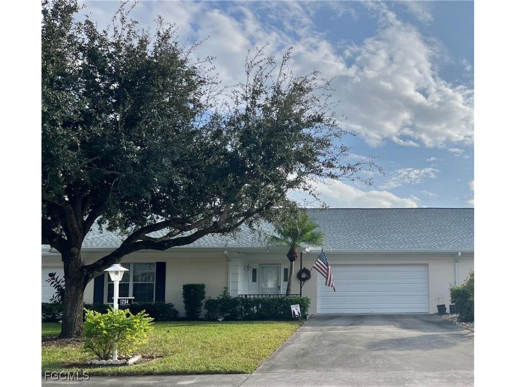1254 Hazeltine Drive Fort Myers FL 33919 2025024069 image2