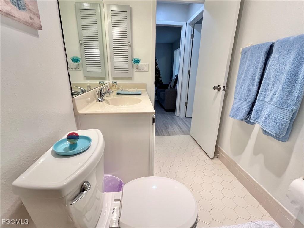 1254 Hazeltine Drive Fort Myers FL 33919 2025024069 image33