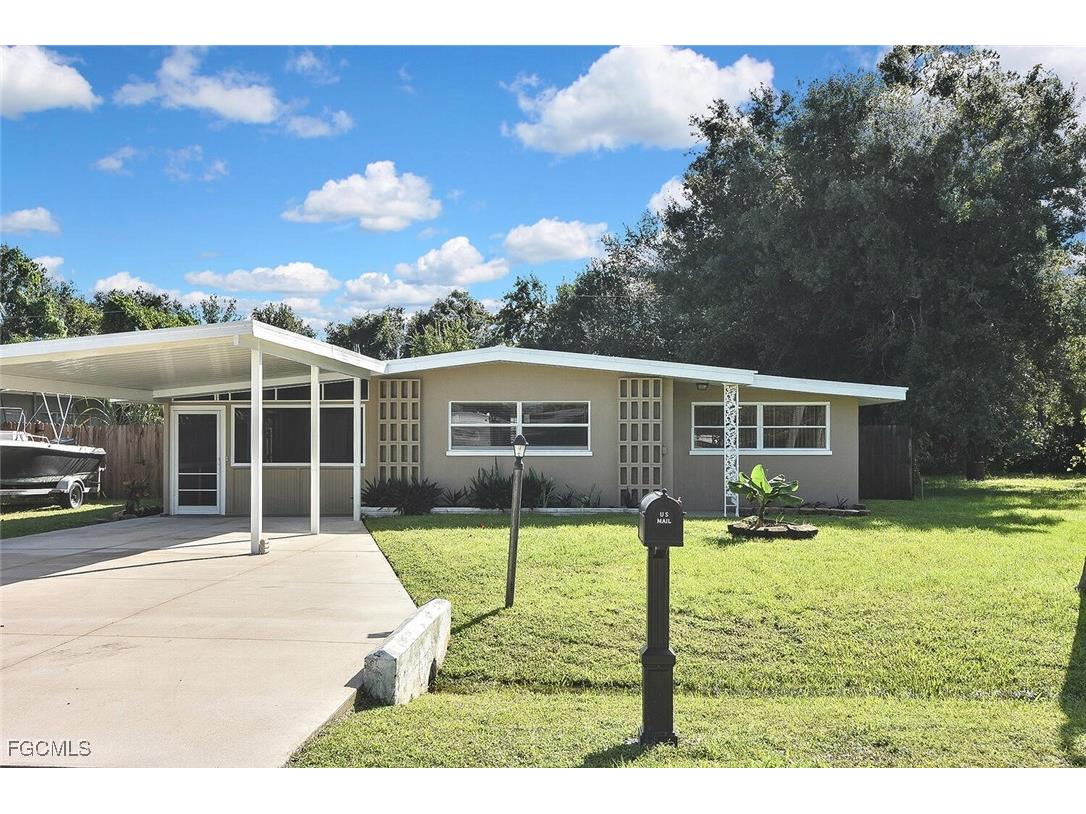 1254 Pinecrest Street North Fort Myers FL 33903 2025013622 image1