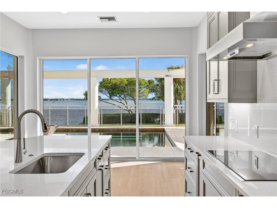 12540 Panasoffkee Drive North Fort Myers FL 33903 2025017612 image2