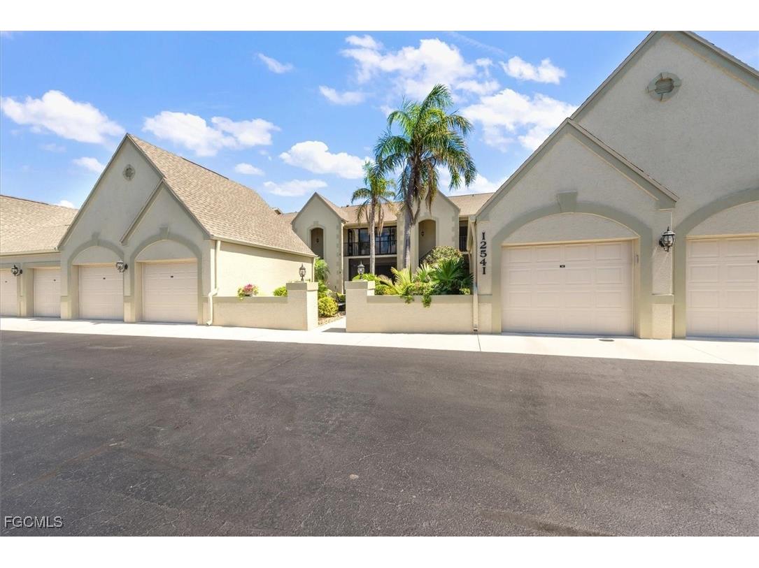 12541 Kelly Sands Way #15 Fort Myers FL 33908 2025016199 image2