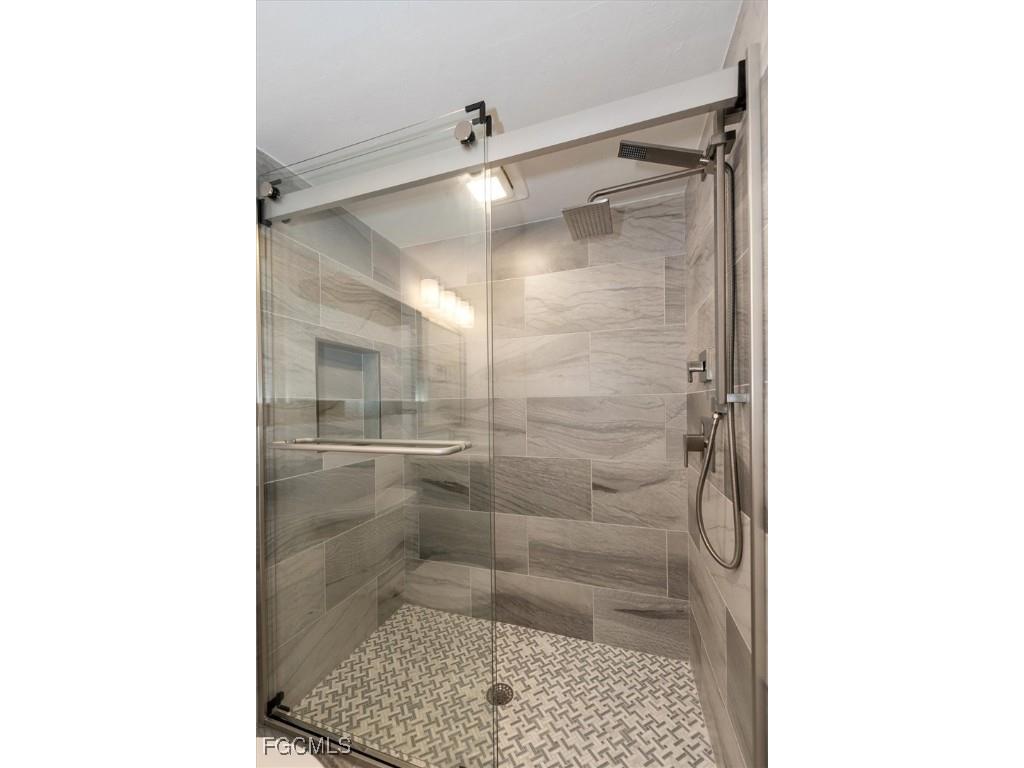 12541 Kelly Sands Way #15 Fort Myers FL 33908 2025016199 image28