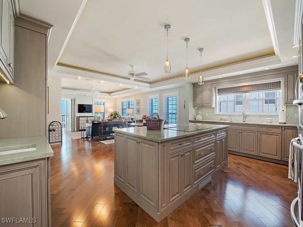 1255 Gulf Shore Boulevard N #3N Naples FL 34102 225037230 image10