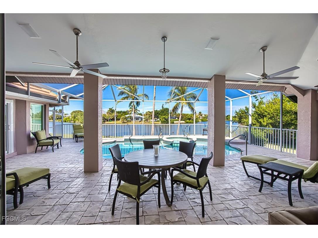 1255 Sand Castle Road Sanibel FL 33957 2025019669 image17