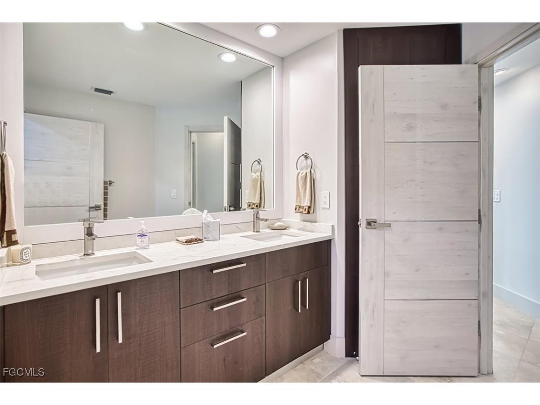 1255 Sand Castle Road Sanibel FL 33957 2025019669 image38