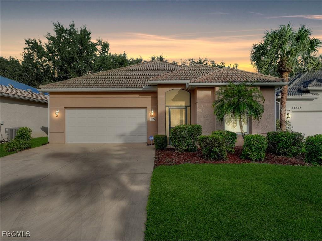 12554 Ivory Stone Loop Fort Myers FL 33913 2025013647 image1