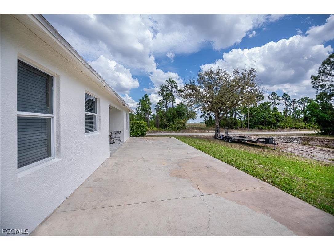 1256 Edna Street E Lehigh Acres FL 33974 2026013173 image23