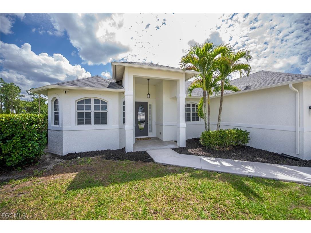 1256 Edna Street E Lehigh Acres FL 33974 2026013173 image6