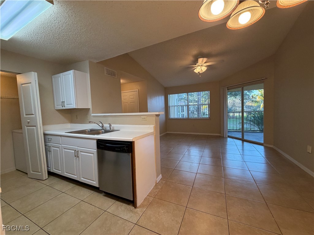 12561 Equestrian Circle #804 Fort Myers FL 33907 2026004375 image4