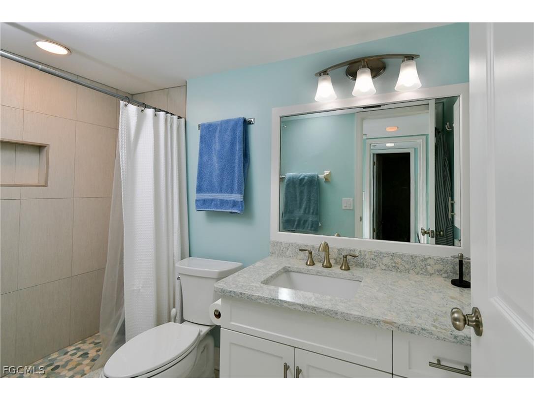 12561 Kelly Sands Way #6 Fort Myers FL 33908 2026013428 image14