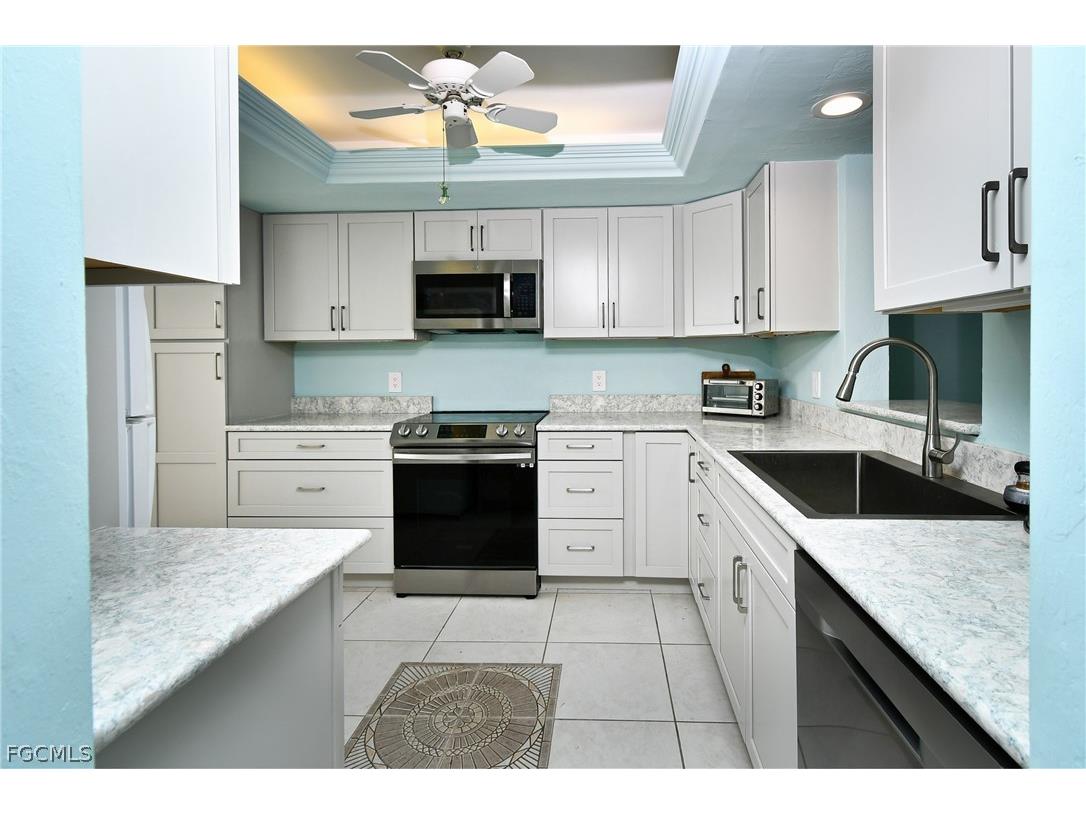 12561 Kelly Sands Way #6 Fort Myers FL 33908 2026013428 image20