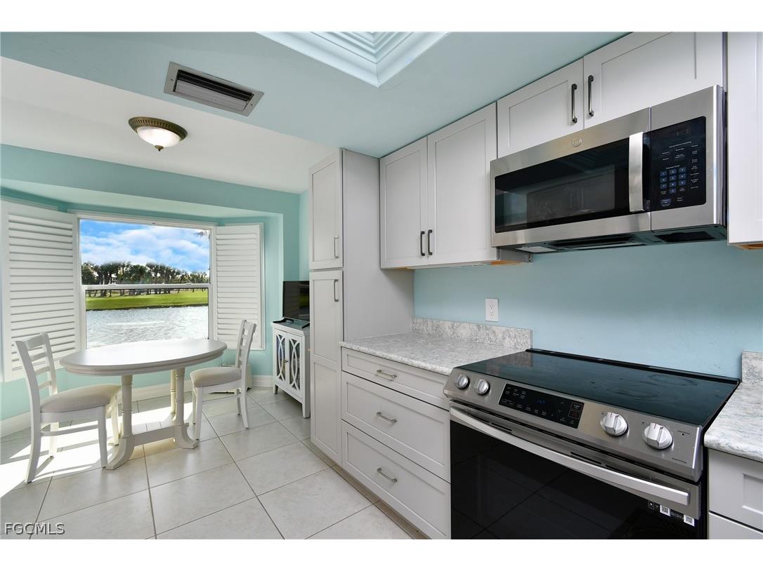 12561 Kelly Sands Way #6 Fort Myers FL 33908 2026013428 image21