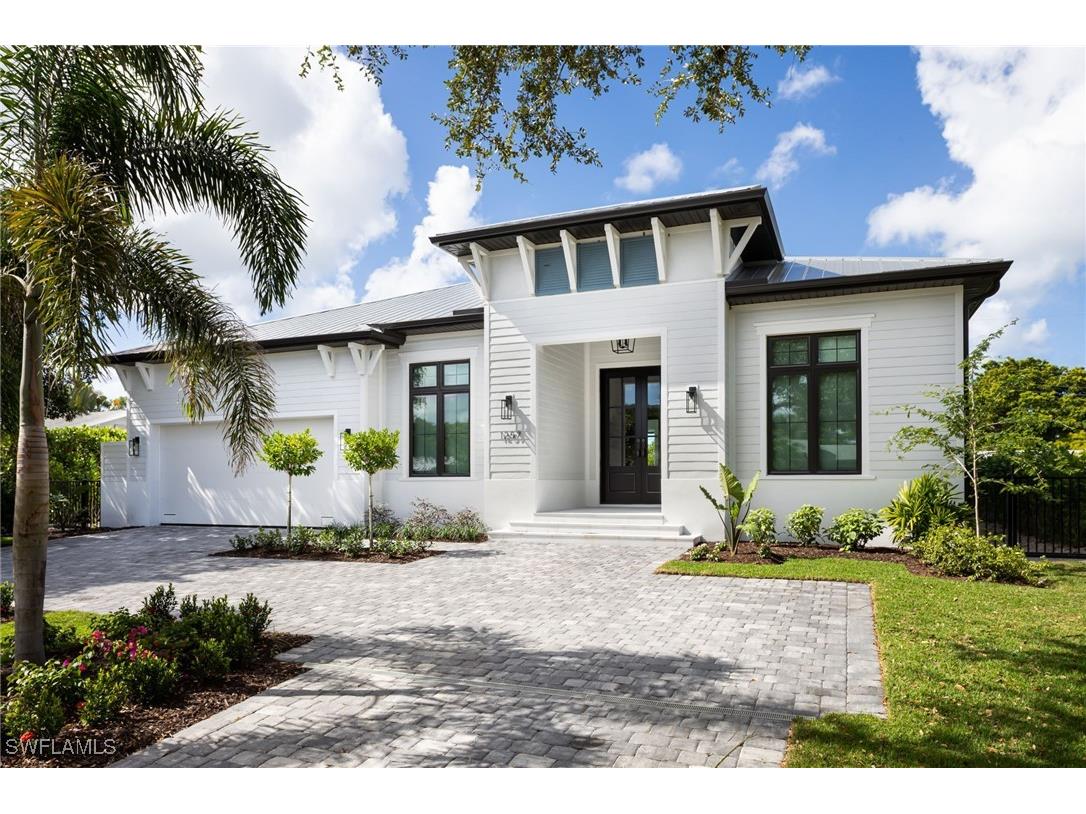 1257 11th Court N Naples FL 34102 225077995 image1