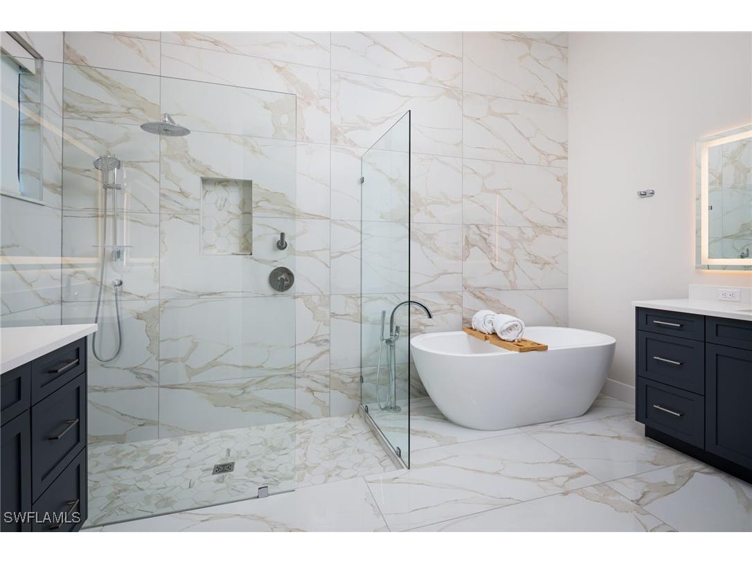 1257 11th Court N Naples FL 34102 225077995 image15