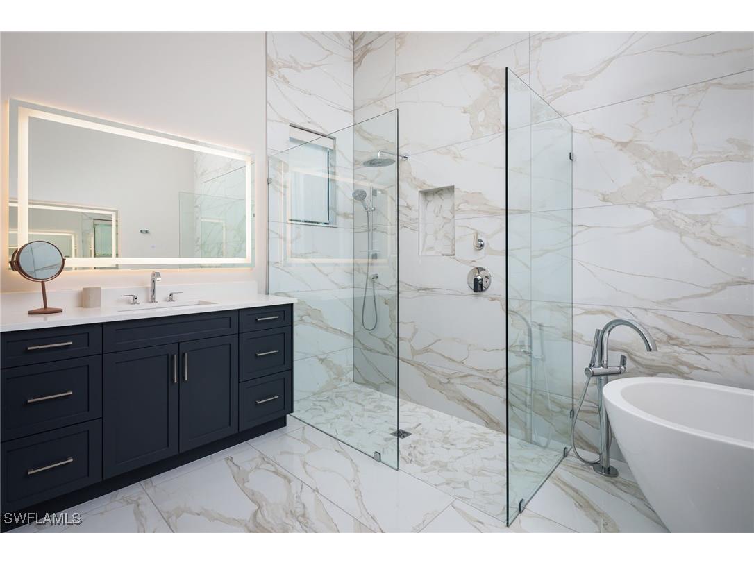 1257 11th Court N Naples FL 34102 225077995 image16