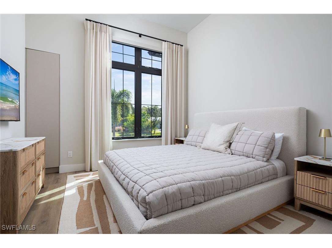 1257 11th Court N Naples FL 34102 225077995 image17