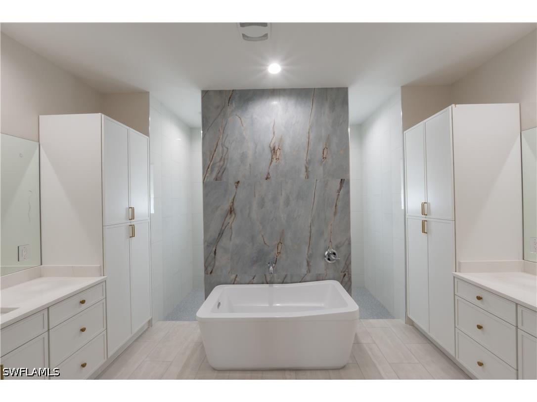 1257 22nd Avenue N Naples FL 34103 226013007 image6
