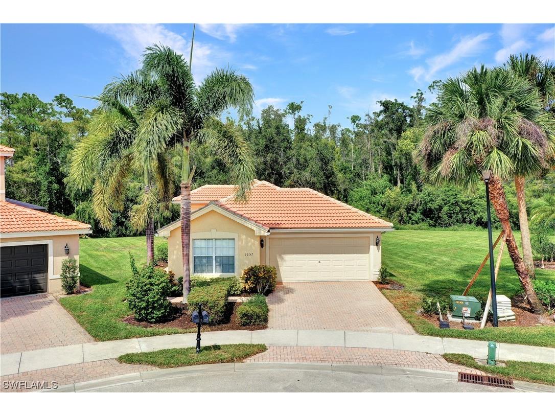 1257 Barrigona Court Naples FL 34119 223070965 image1