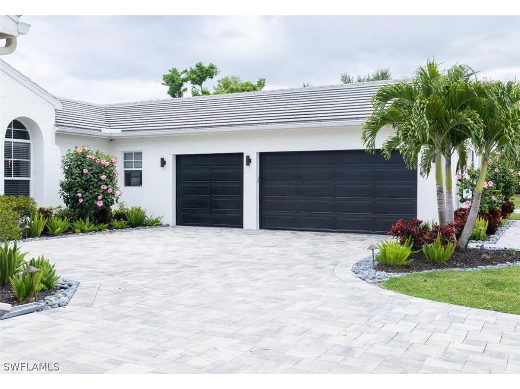 1257 Caloosa Drive Fort Myers FL 33901 224024418 image1