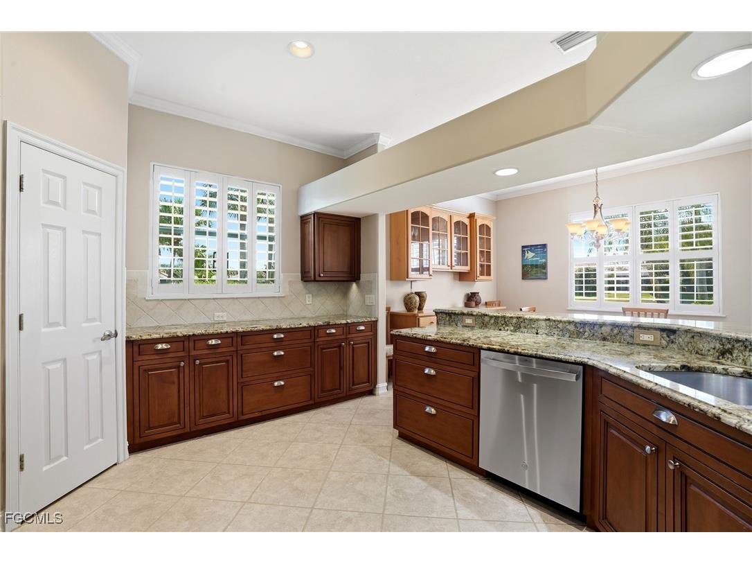 12570 Lake Run Drive Fort Myers FL 33913 2025015839 image16